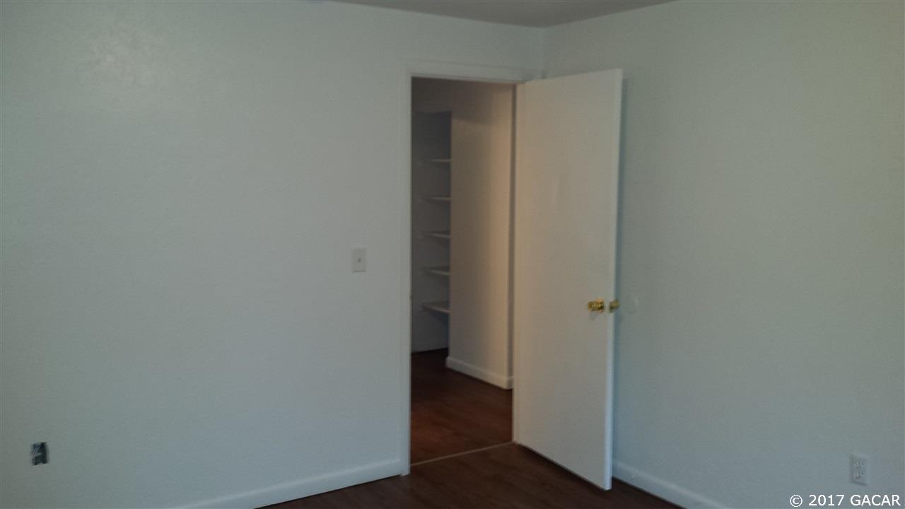 806 Southwest 64th Terrace Gainesville, FL 32607 - Photo 12 of 15 Gallery Image 12