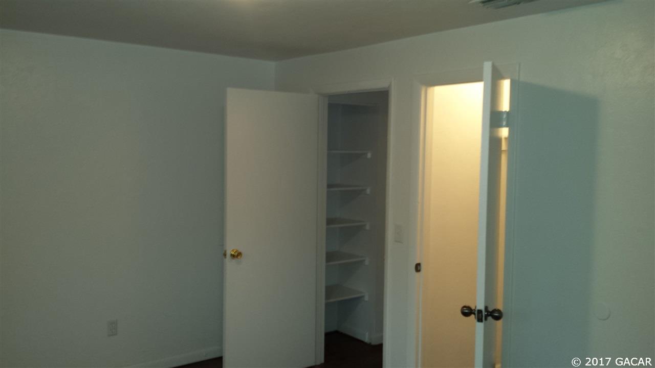 806 Southwest 64th Terrace Gainesville, FL 32607 - Photo 10 of 15 Gallery Image 10