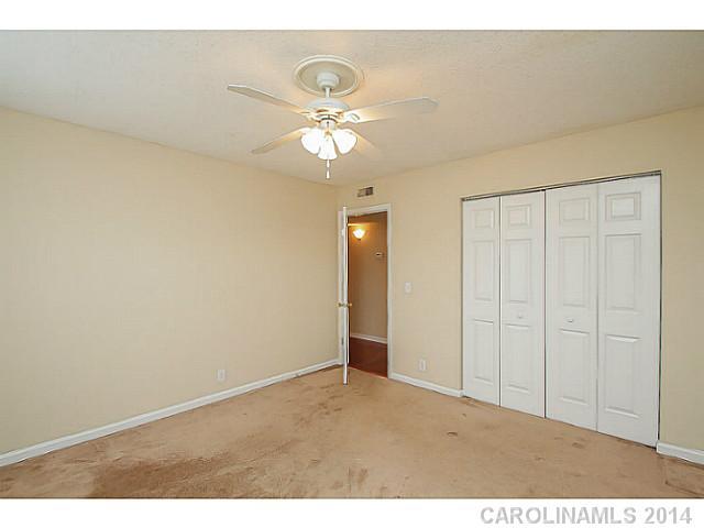 2632 Park Road, Unit H Charlotte, NC 28209 - Photo 18 of 23 a view of an empty room