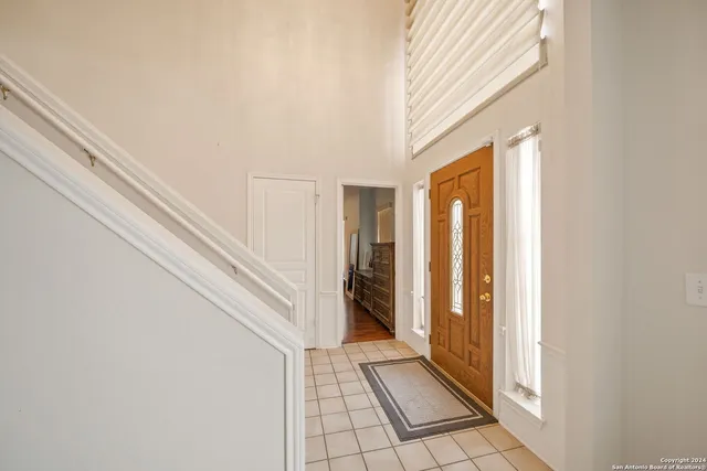 a view of an entryway