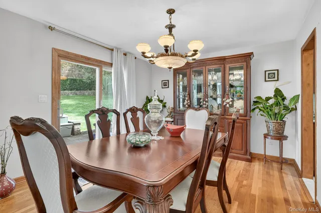 $950,000 | 99 Spencer Drive, New Rochelle, NY 10801