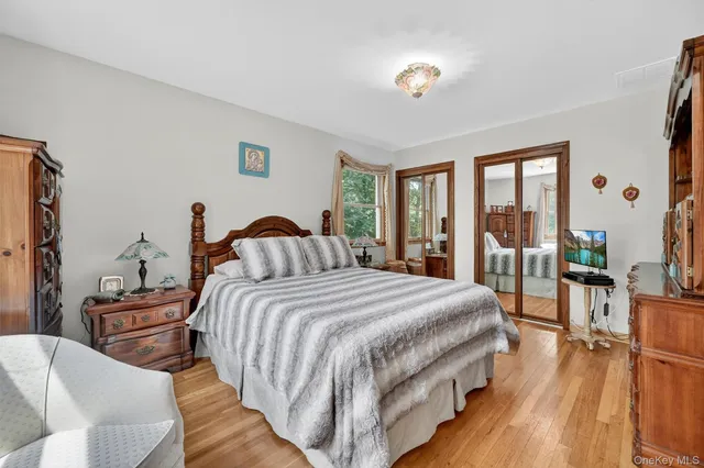 $950,000 | 99 Spencer Drive, New Rochelle, NY 10801