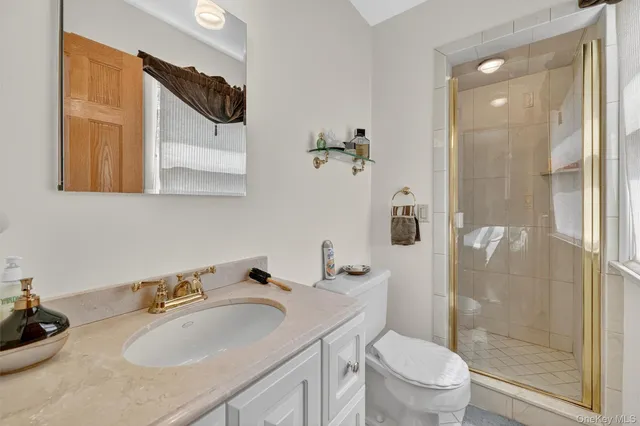 $950,000 | 99 Spencer Drive, New Rochelle, NY 10801