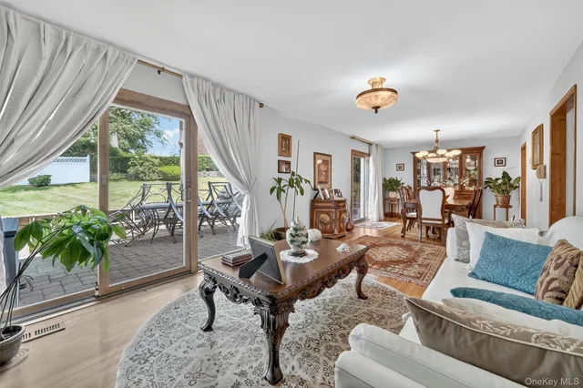 $950,000 | 99 Spencer Drive, New Rochelle, NY 10801
