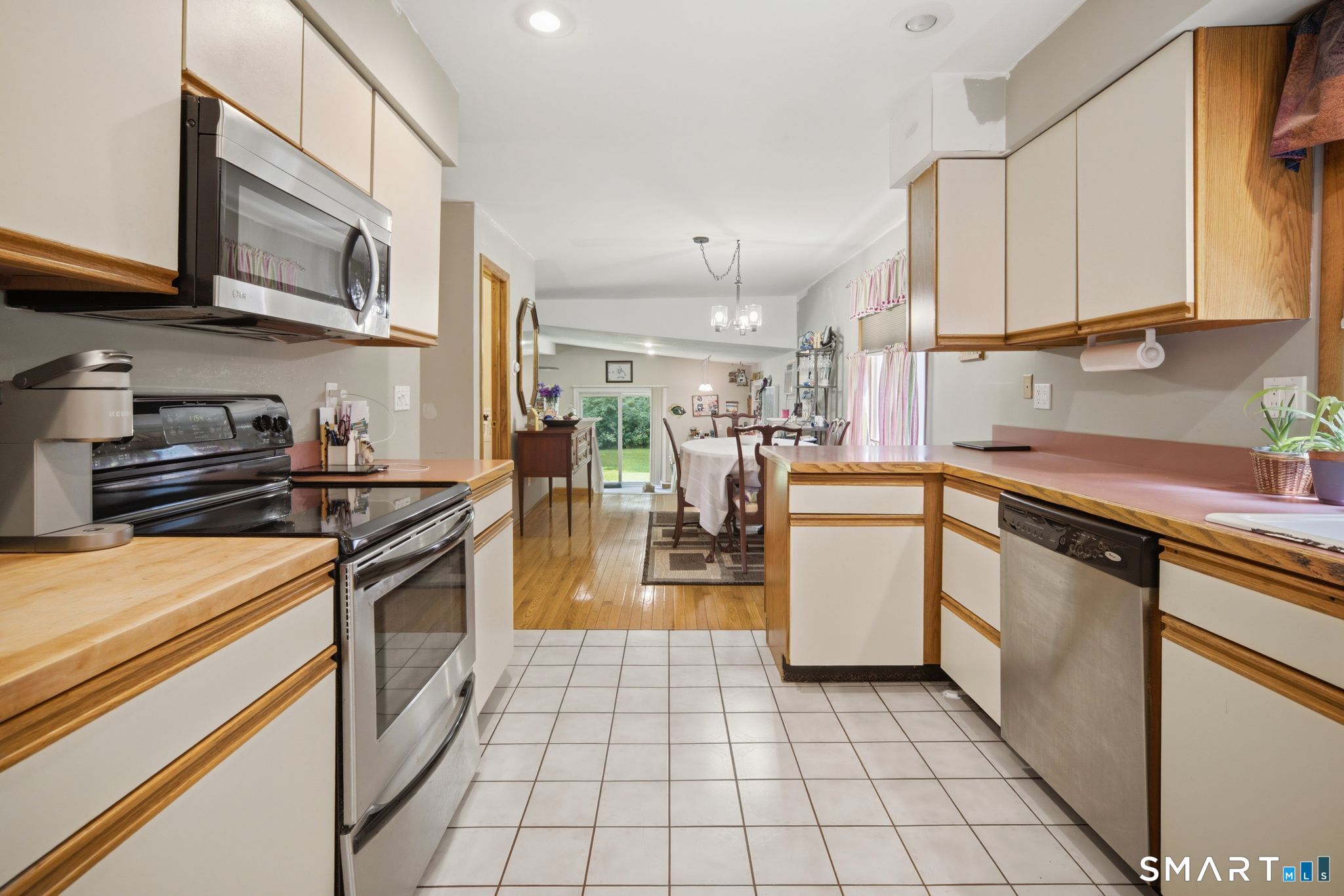 25 Oneil Road Oxford, CT 06478 - Photo 8 of 35