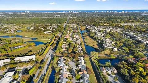 $525,000 | 6053 Petaluma Drive, Boca Raton, FL 33433