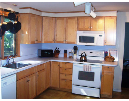 2 Lawrence Road Wellesley, MA 02482 - Photo 3 of 6
