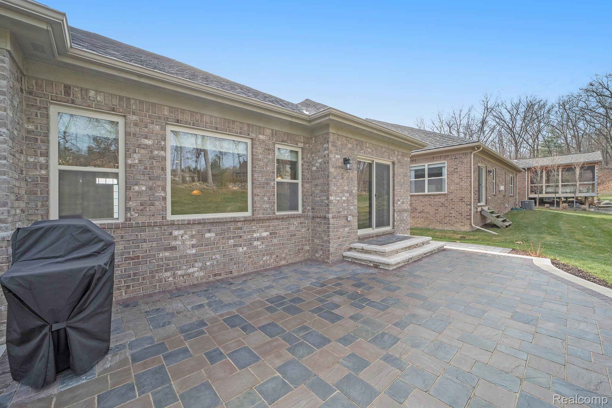 5504 Woodfall Road Clarkston, MI 48348 - Photo 25 of 28 017A1642.jpg