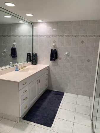 $1,900 | 9403 South Ocean Drive, Unit 3D, Jensen Beach, FL 34957