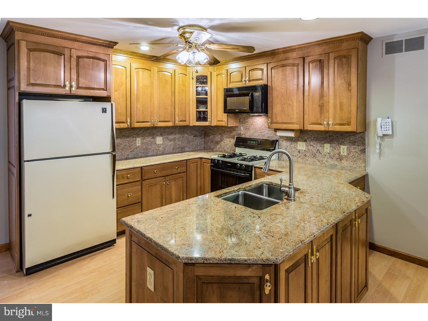 576 Sentinel Road Moorestown, NJ 08057 - Photo 3 of 25