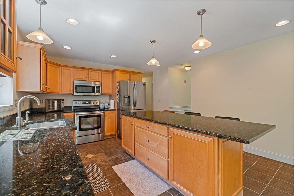 13 Moose Hollow Road Litchfield, NH 03052 - Photo 4 of 30