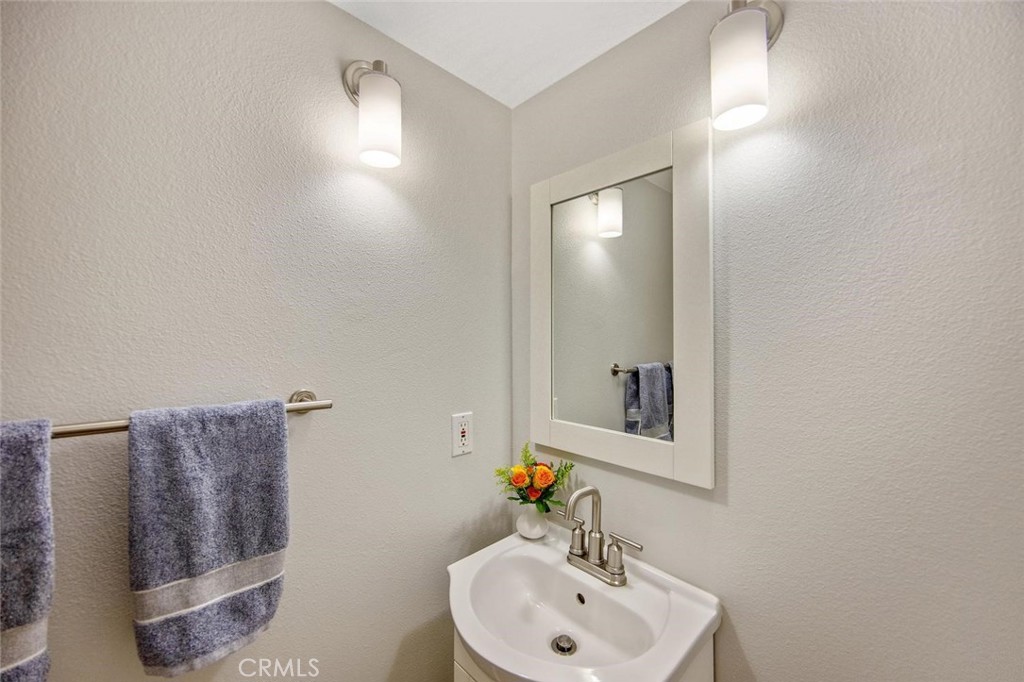 5340 Las Virgenes Road, Unit 4 Calabasas, CA 91302 - Photo 28 of 46