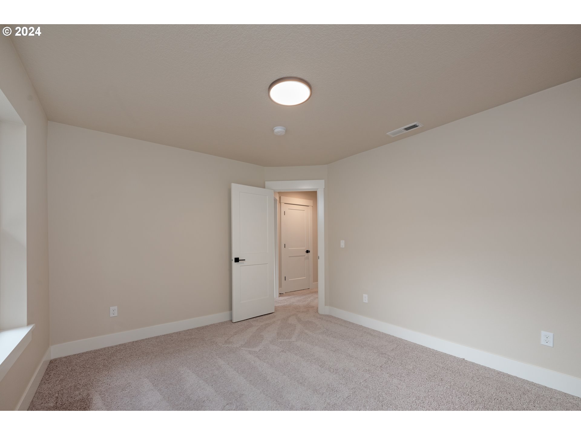 10175 Southeast Heritage Road Happy Valley, OR 97086 - Photo 37 of 48 Gallery Image 37
