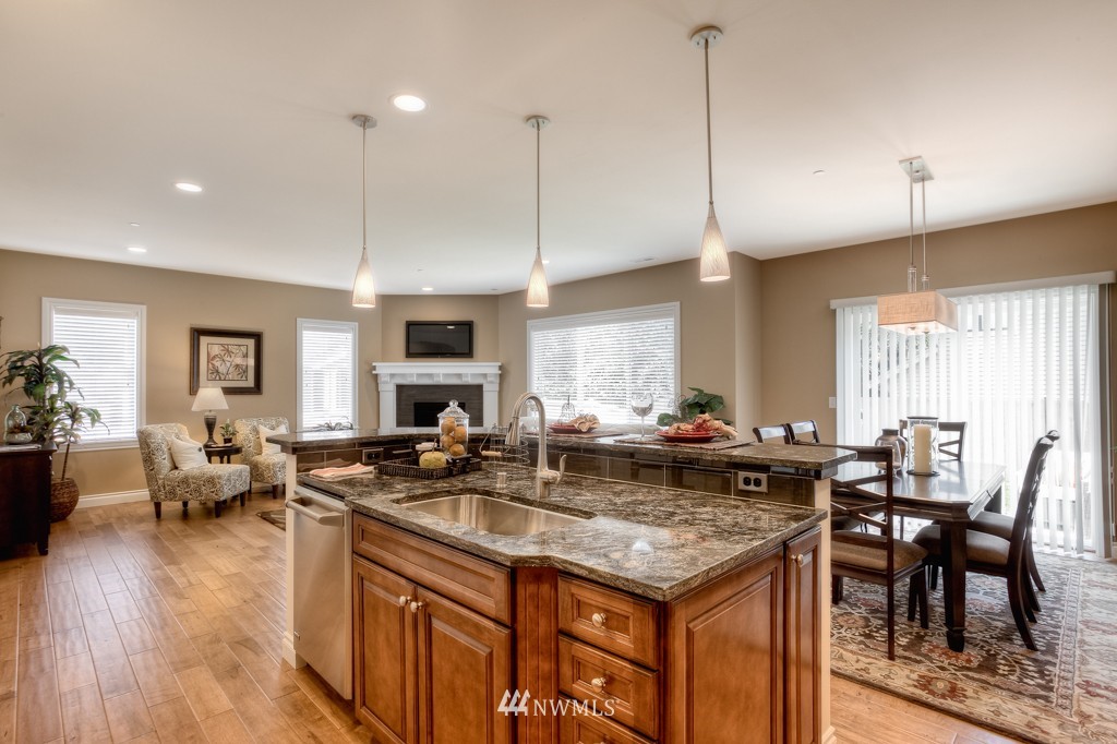 3328 195th Place Southeast, Unit 20 Bothell, WA 98012 - Photo 4 of 11 Gallery Image 4