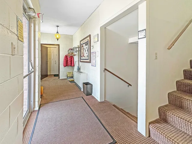 $225,000 | 1216 10th Street, Marinette, WI 54143