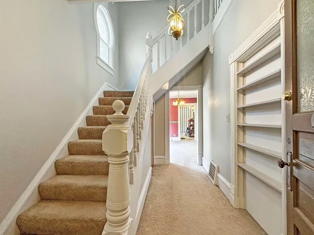 $225,000 | 1216 10th Street, Marinette, WI 54143