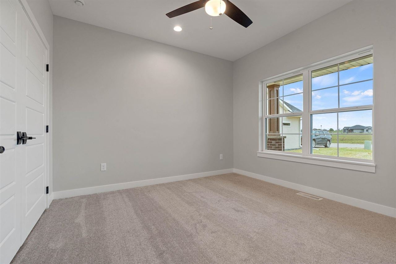 305 Vista Ridge Kalona, IA 52247 - Photo 34 of 69 Gallery Image 34