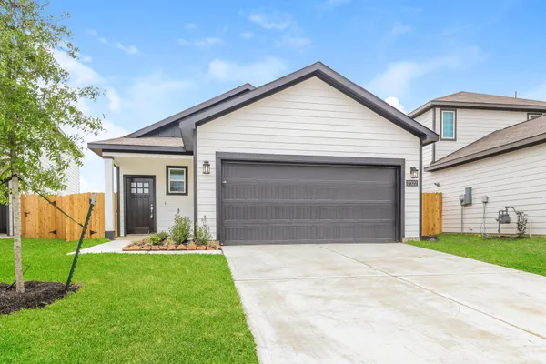 $1,815 | 17322 Gentle Doves Lane, Waller, TX 77484