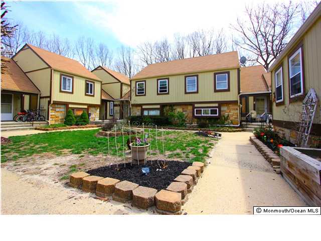 3 Woodpecker Road Howell, NJ 07731 - Photo 1 of 25 Primary Photo