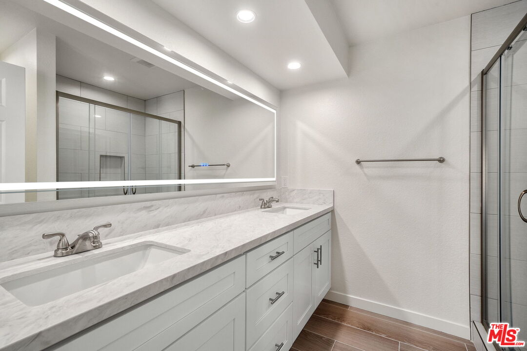 1360 Cresta Road Corona, CA 92879 - Photo 17 of 26 Gallery Image 17