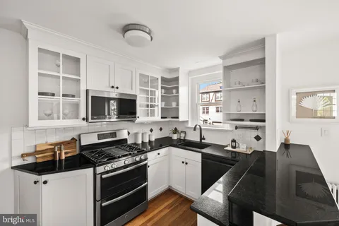 $950,000 | 1410 Mt Vernon Avenue, Alexandria, VA 22301