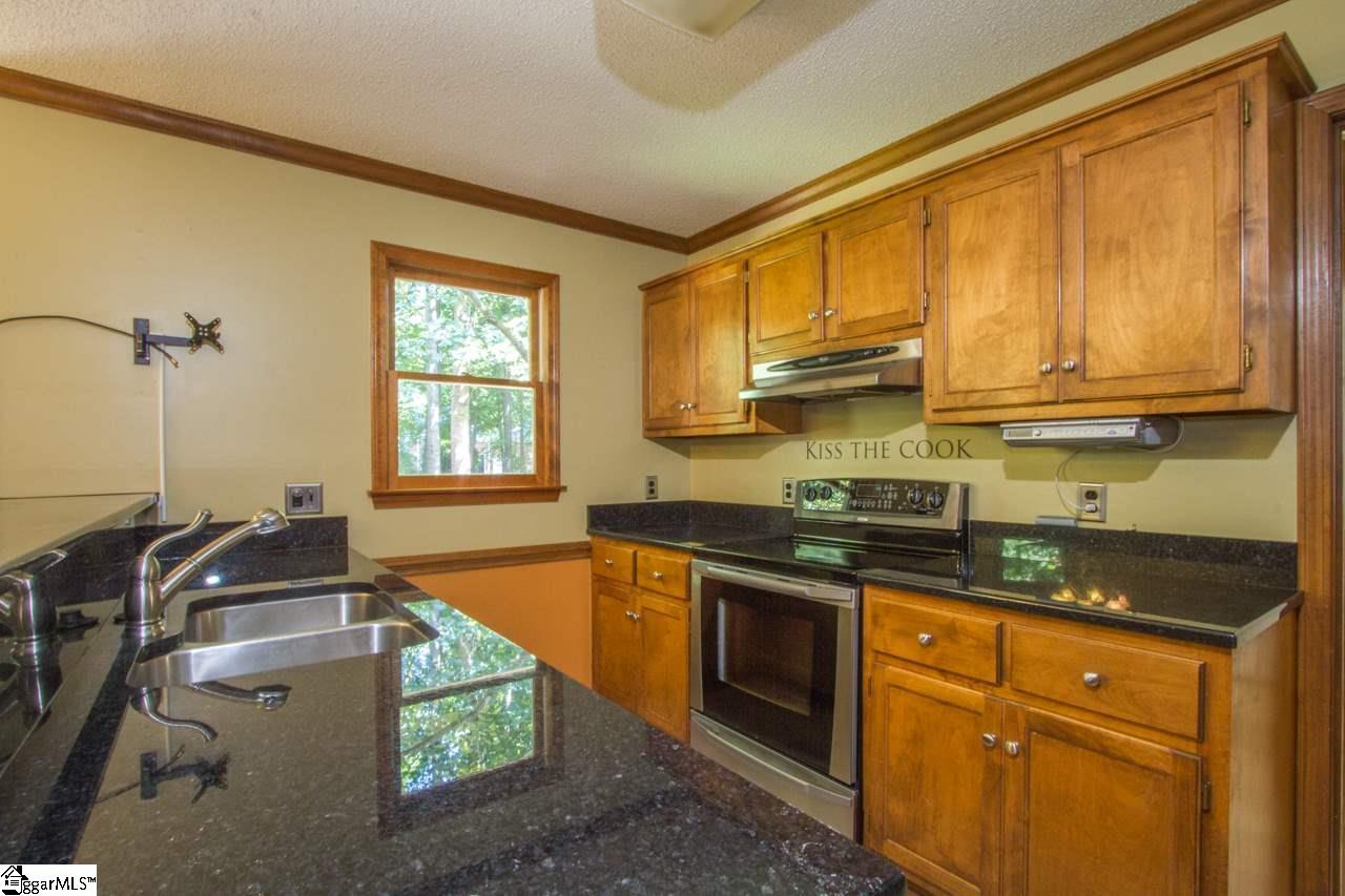 805 Huntington Road Easley, SC 29642 - Photo 7 of 32 Gallery Image 7