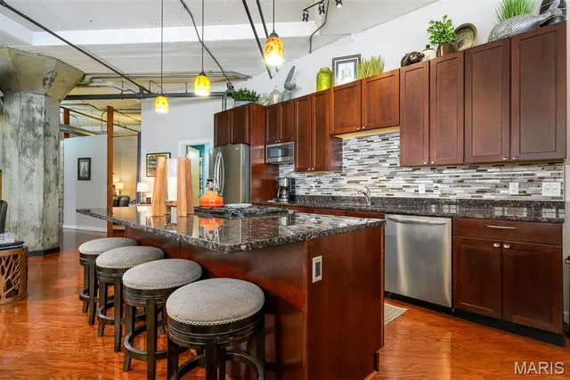 $219,900 | 1619 Washington Avenue, Unit 303, St. Louis, MO 63103