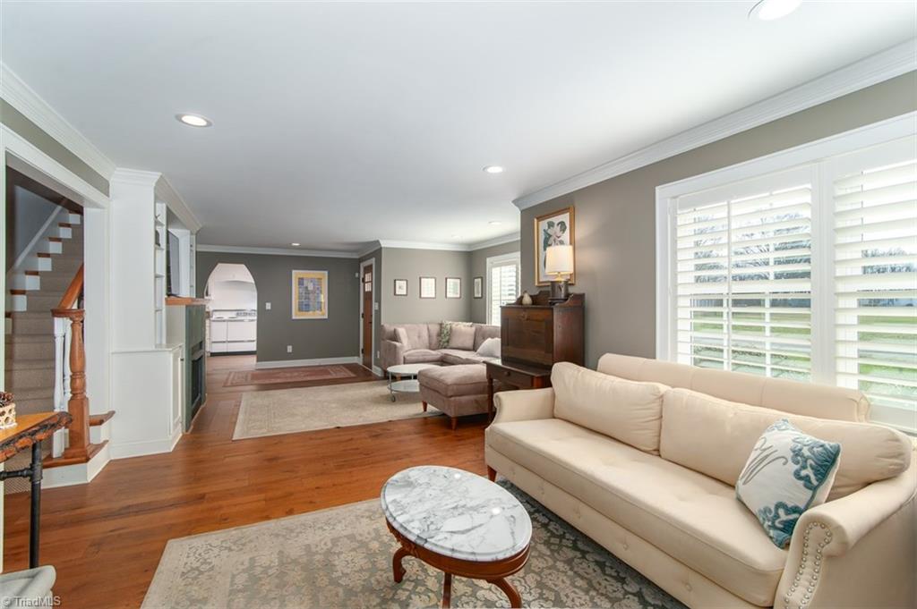 231 North Clodfelter Road High Point, NC 27265 - Photo 5 of 27 Gallery Image 5