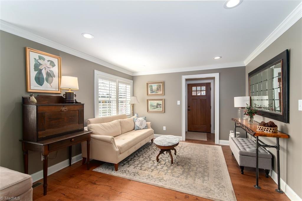 231 North Clodfelter Road High Point, NC 27265 - Photo 7 of 27 Gallery Image 7
