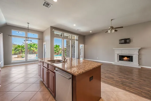 $585,000 | 544 Wiltshire Drive, Hutto, TX 78634