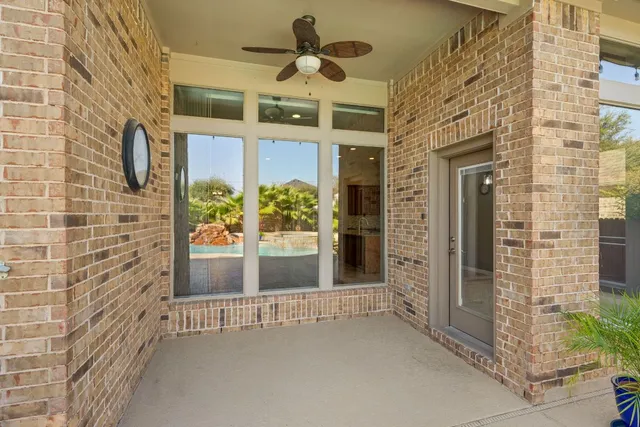 $585,000 | 544 Wiltshire Drive, Hutto, TX 78634