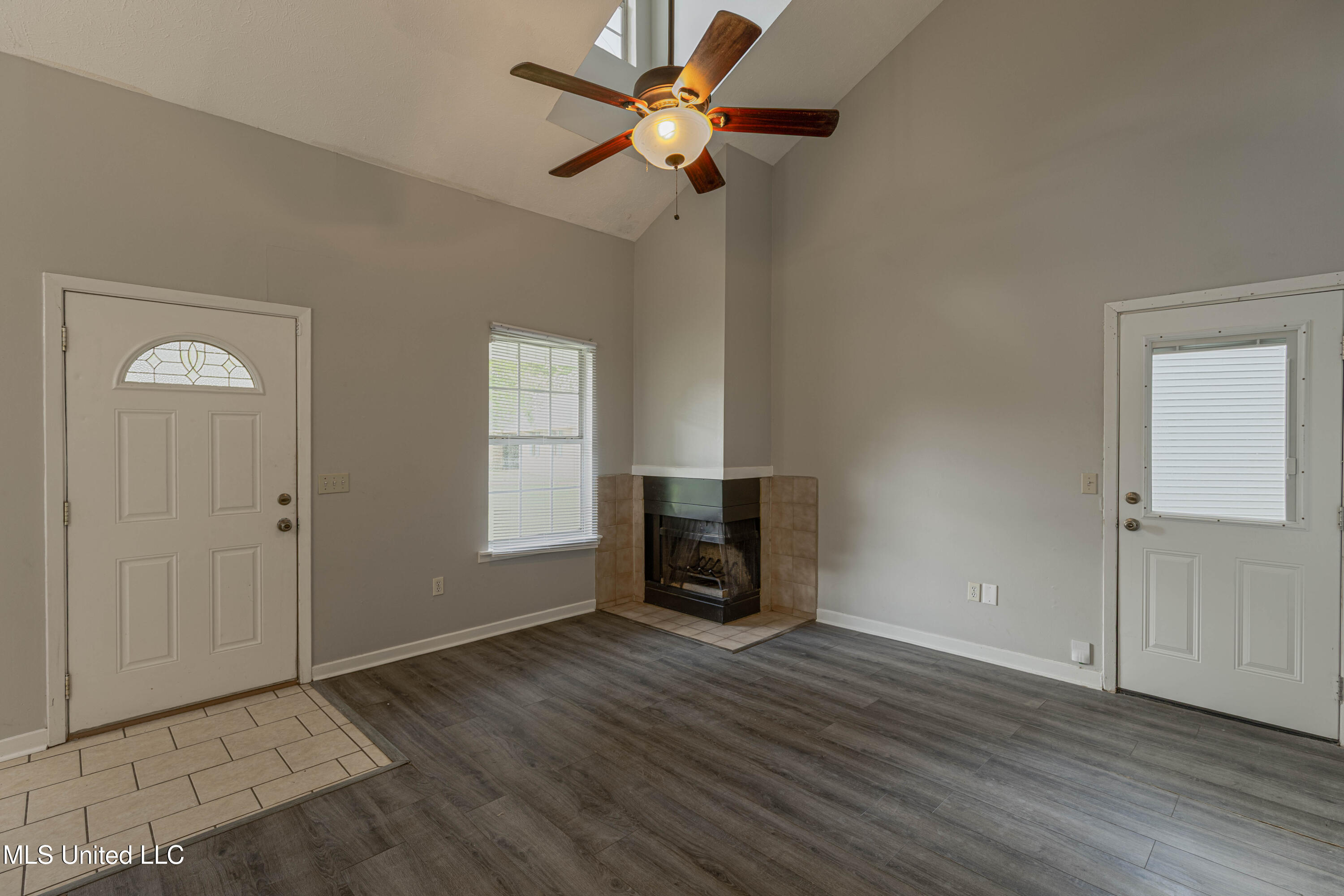 183 Cumberland Road, Unit B Brandon, MS 39047 - Photo 8 of 26 IMG_4174-Edit