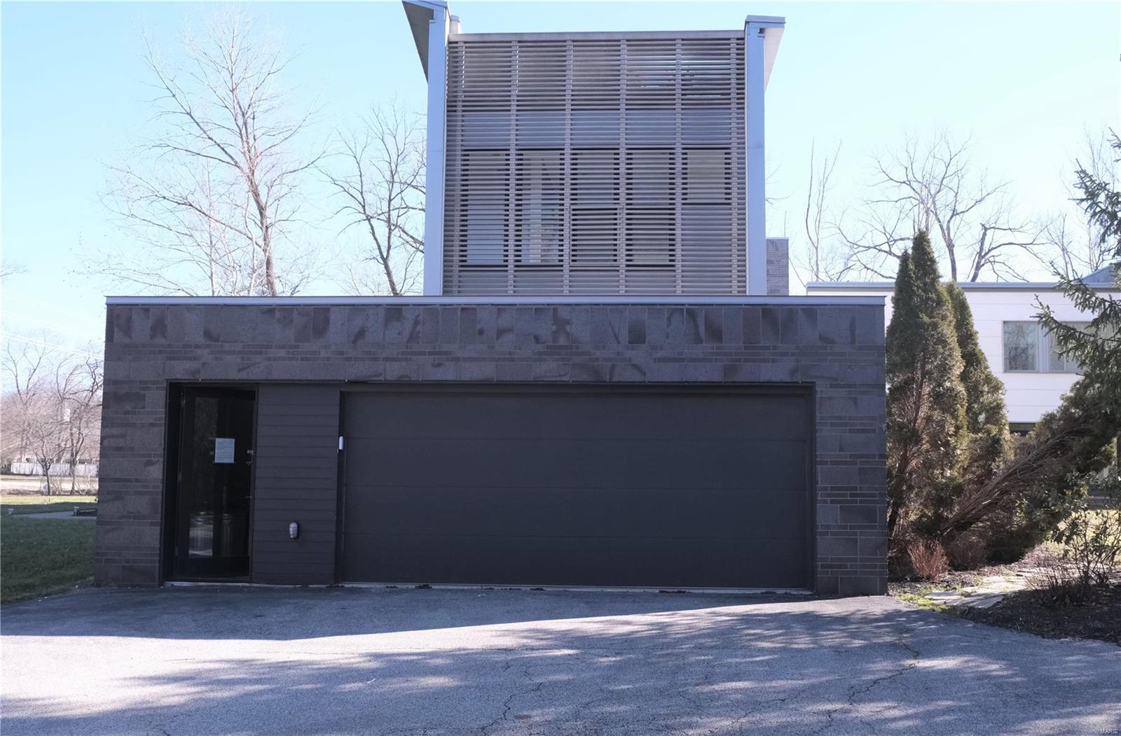 2 Tall Timbers Ladue, MO 63124 - Photo 5 of 35