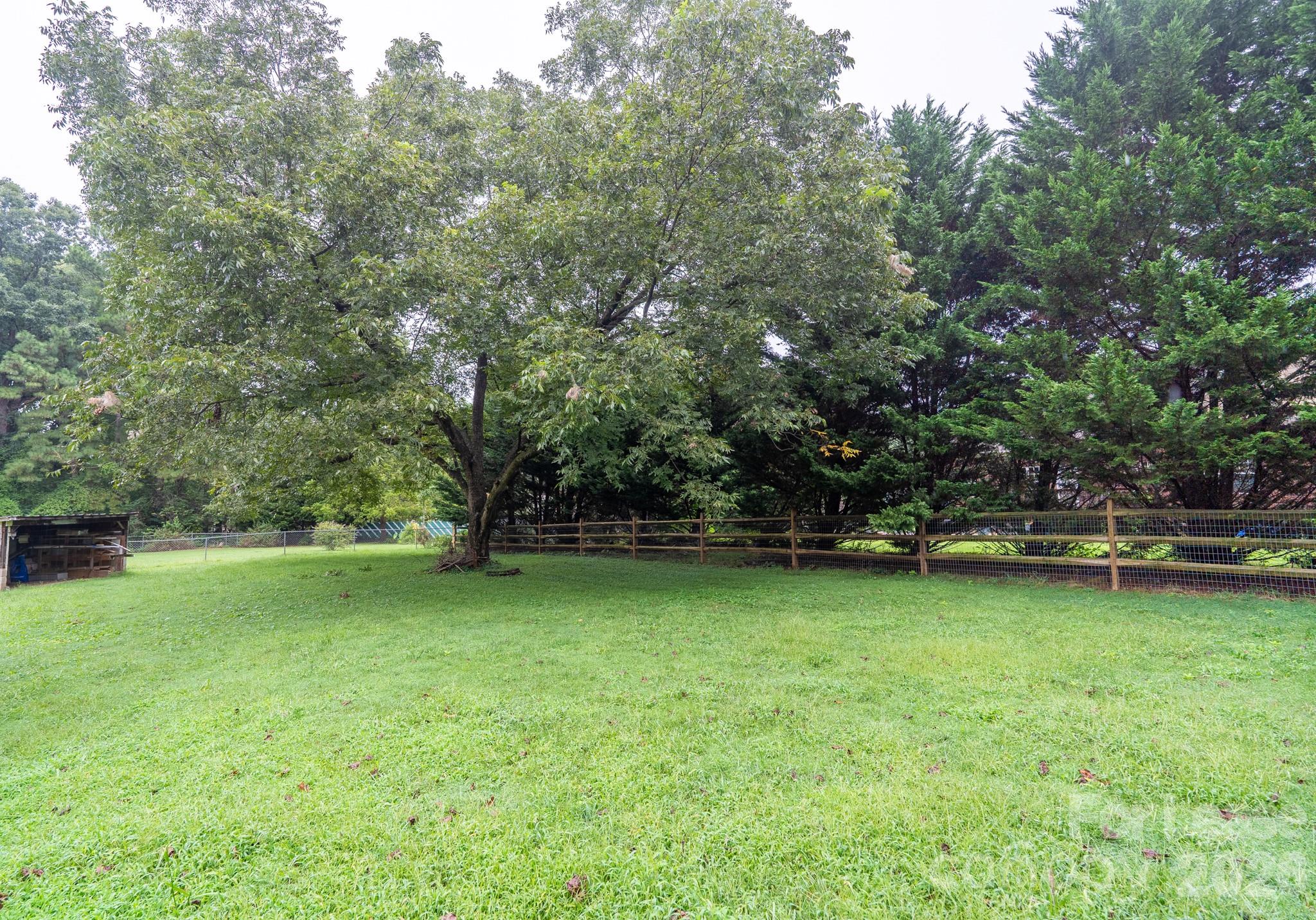 12013 Idlewild Road Matthews, NC 28105 - Photo 23 of 26