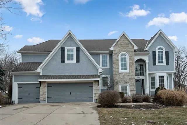 $750,000 | 14002 Bond Street, Overland Park, KS 66221