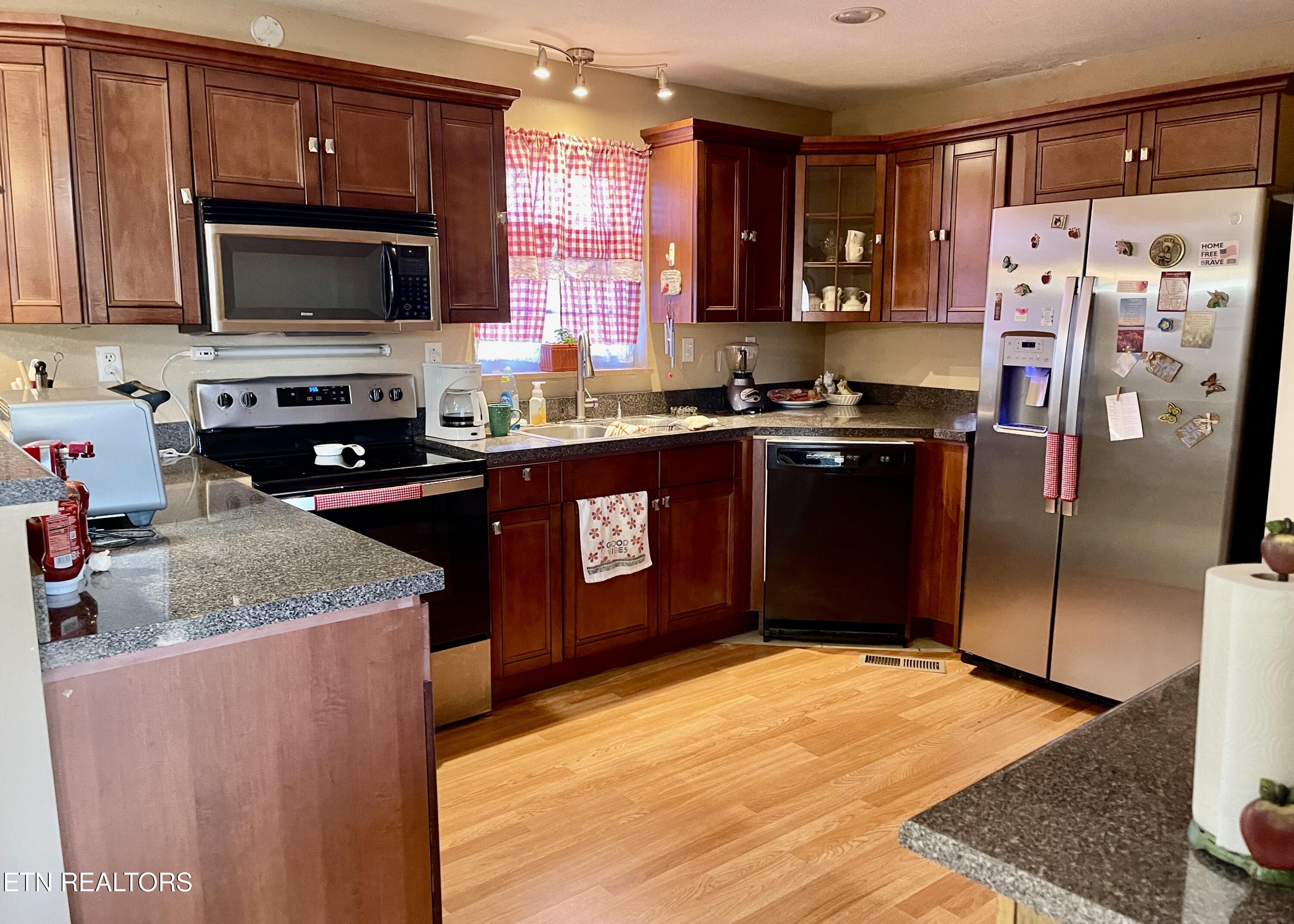 303 Curtis Road Tellico Plains, TN 37385 - Photo 16 of 27 IMG_6765