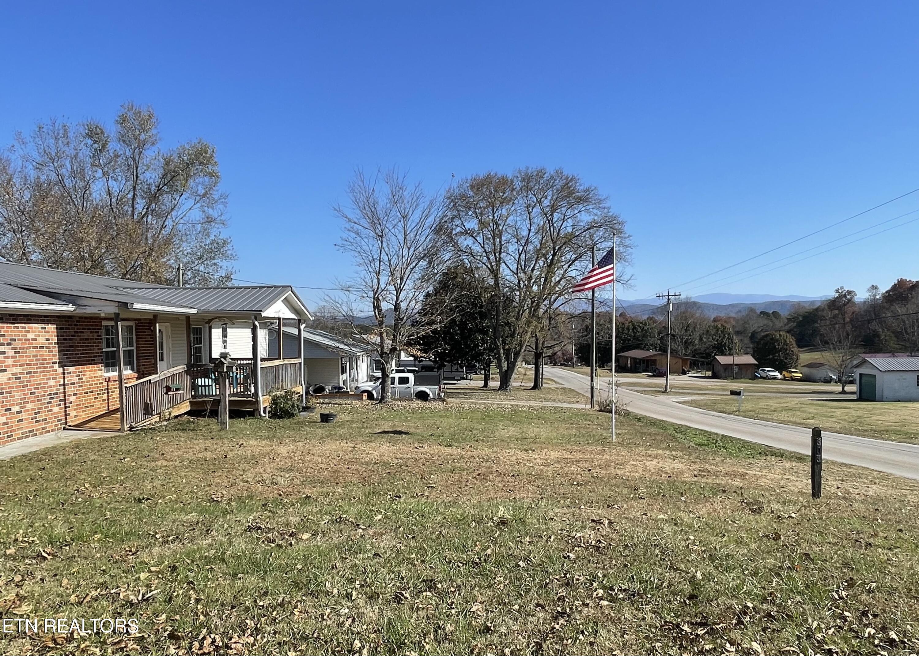303 Curtis Road Tellico Plains, TN 37385 - Photo 3 of 27 IMG_6761
