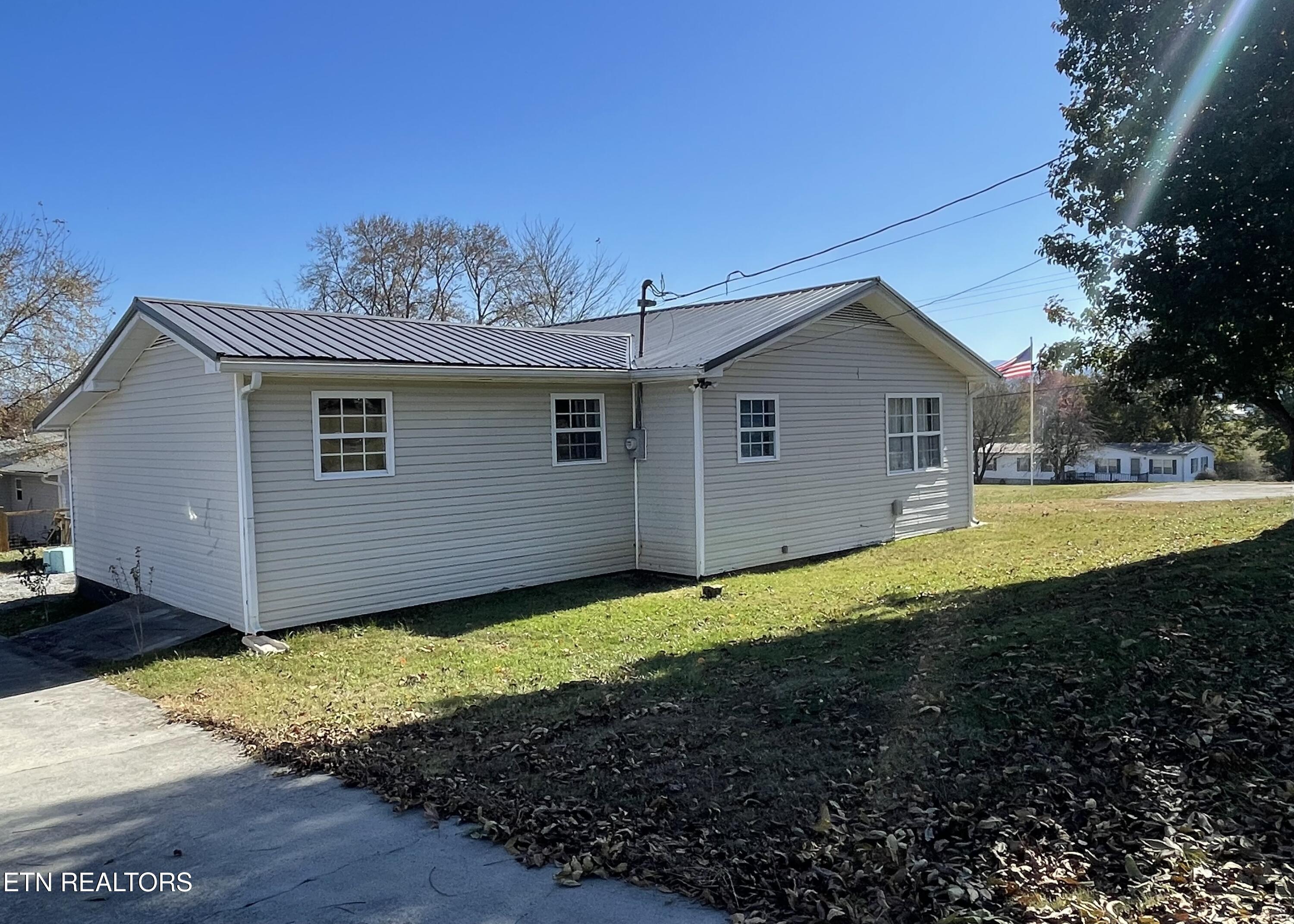 303 Curtis Road Tellico Plains, TN 37385 - Photo 5 of 27 IMG_6758