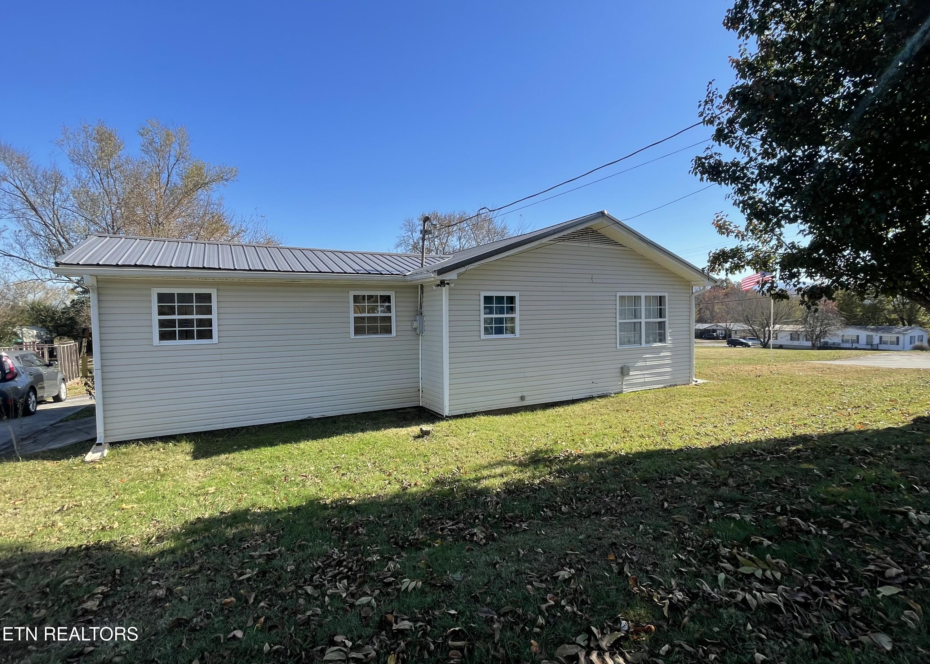 303 Curtis Road Tellico Plains, TN 37385 - Photo 7 of 27 IMG_6756