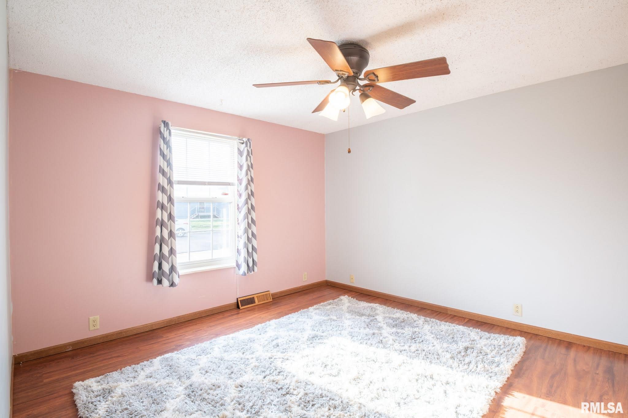 1902 Chicory Road Pekin, IL 61554 - Photo 24 of 39 Gallery Image 24
