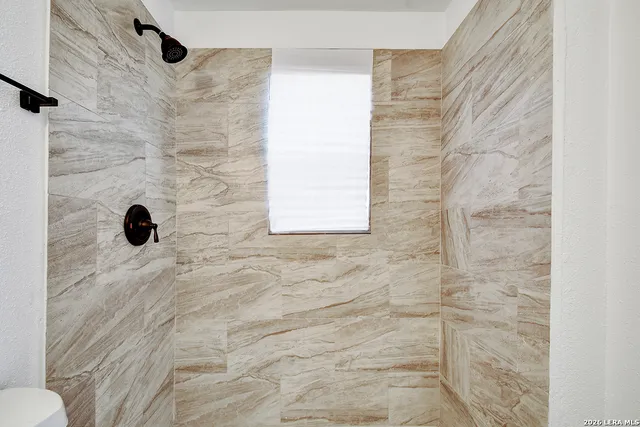 $1,395 | 844 San Manuel Avenue, San Antonio, TX 78237