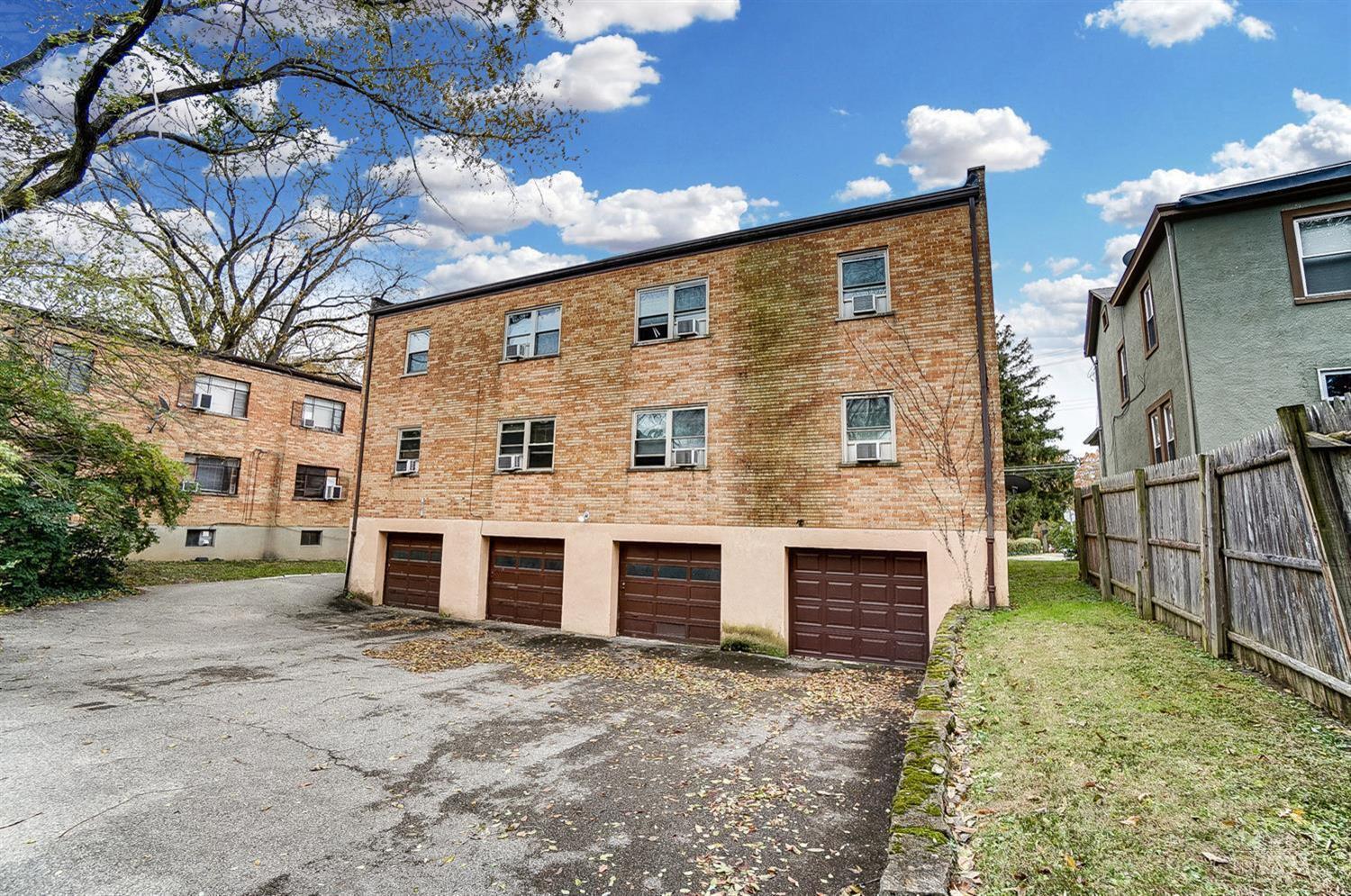 3374 Woodford Road, Unit 2 Cincinnati, OH 45213 - Photo 15 of 17