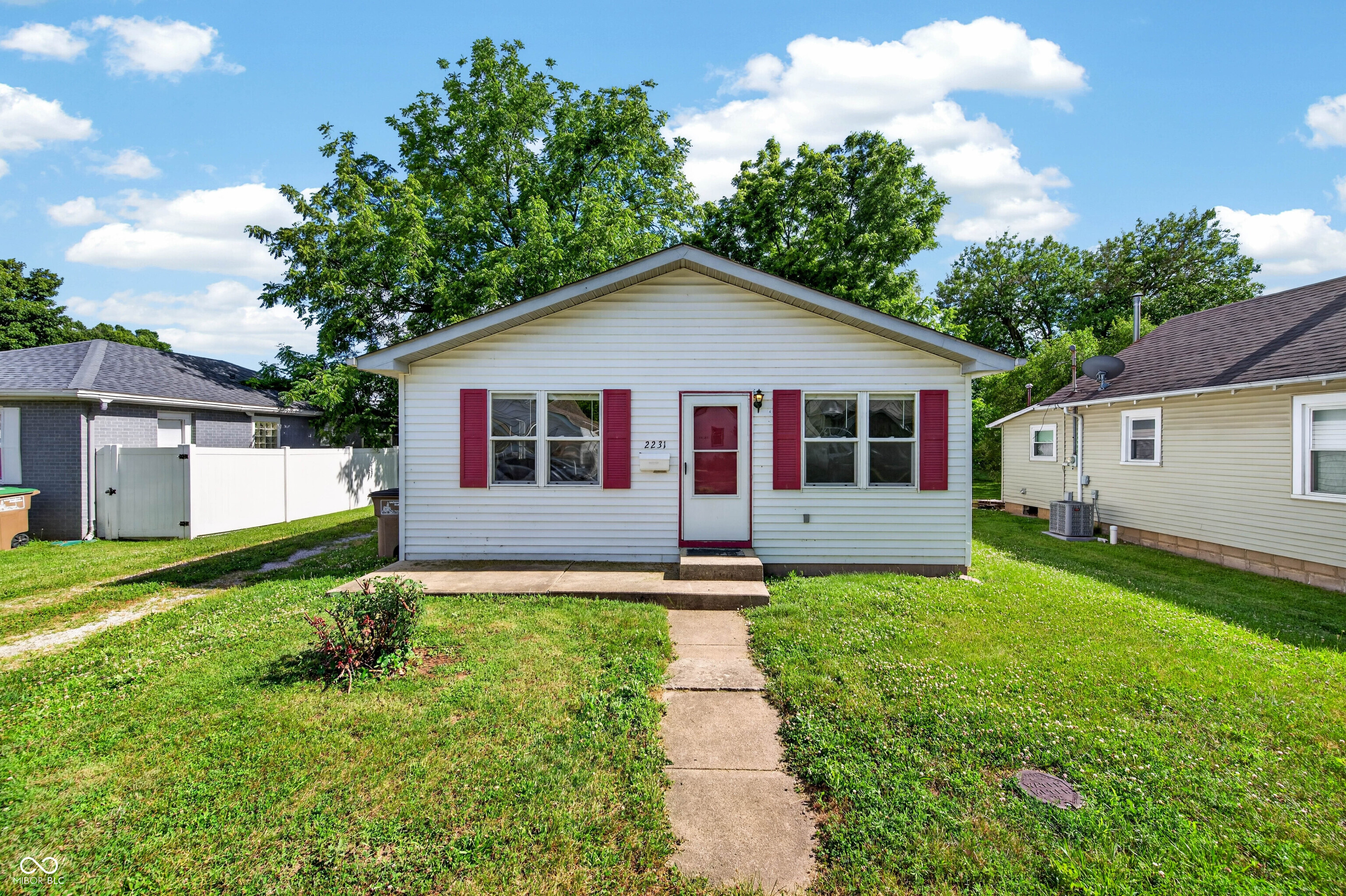 2231 Mapleton Court Columbus, IN 47201 - Photo 29 of 34