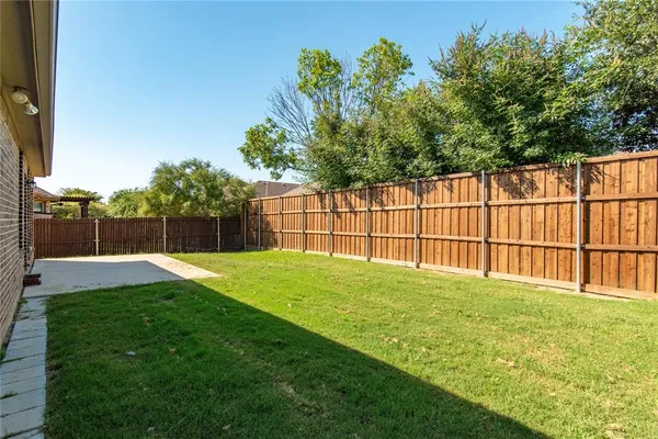 $375,000 | 3312 Glen Crest Lane, Denton, TX 76208
