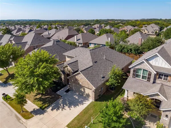$375,000 | 3312 Glen Crest Lane, Denton, TX 76208