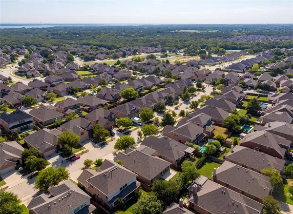 $375,000 | 3312 Glen Crest Lane, Denton, TX 76208