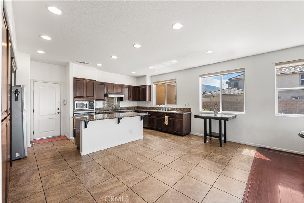 658 East Lago Lindo Road Palmdale, CA 93550 - Photo 30 of 73
