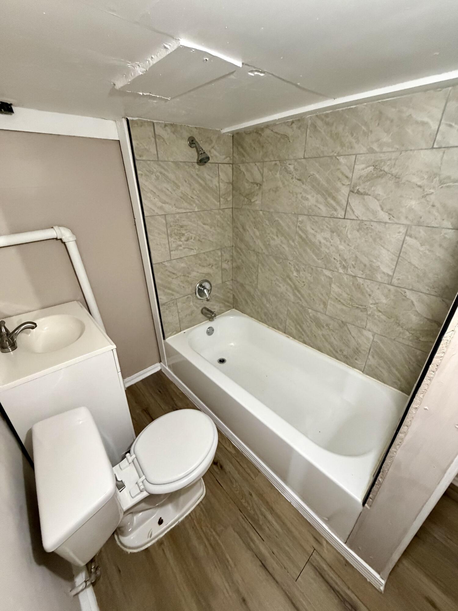 4229 Vermont Street Gary, IN 46409 - Photo 13 of 18 1500x2000