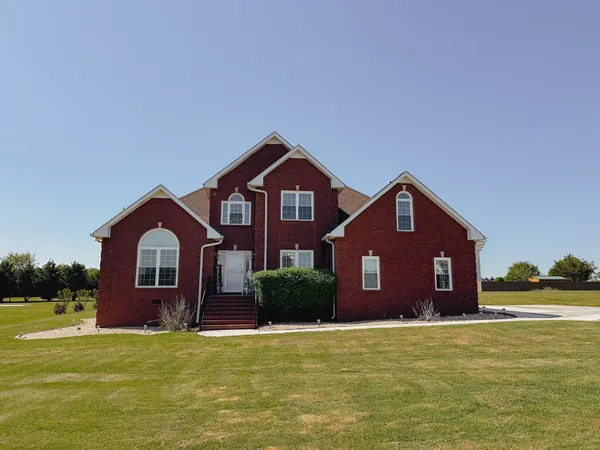$499,900 | 98 Aberdeen Road, Hillsboro, TN 37342