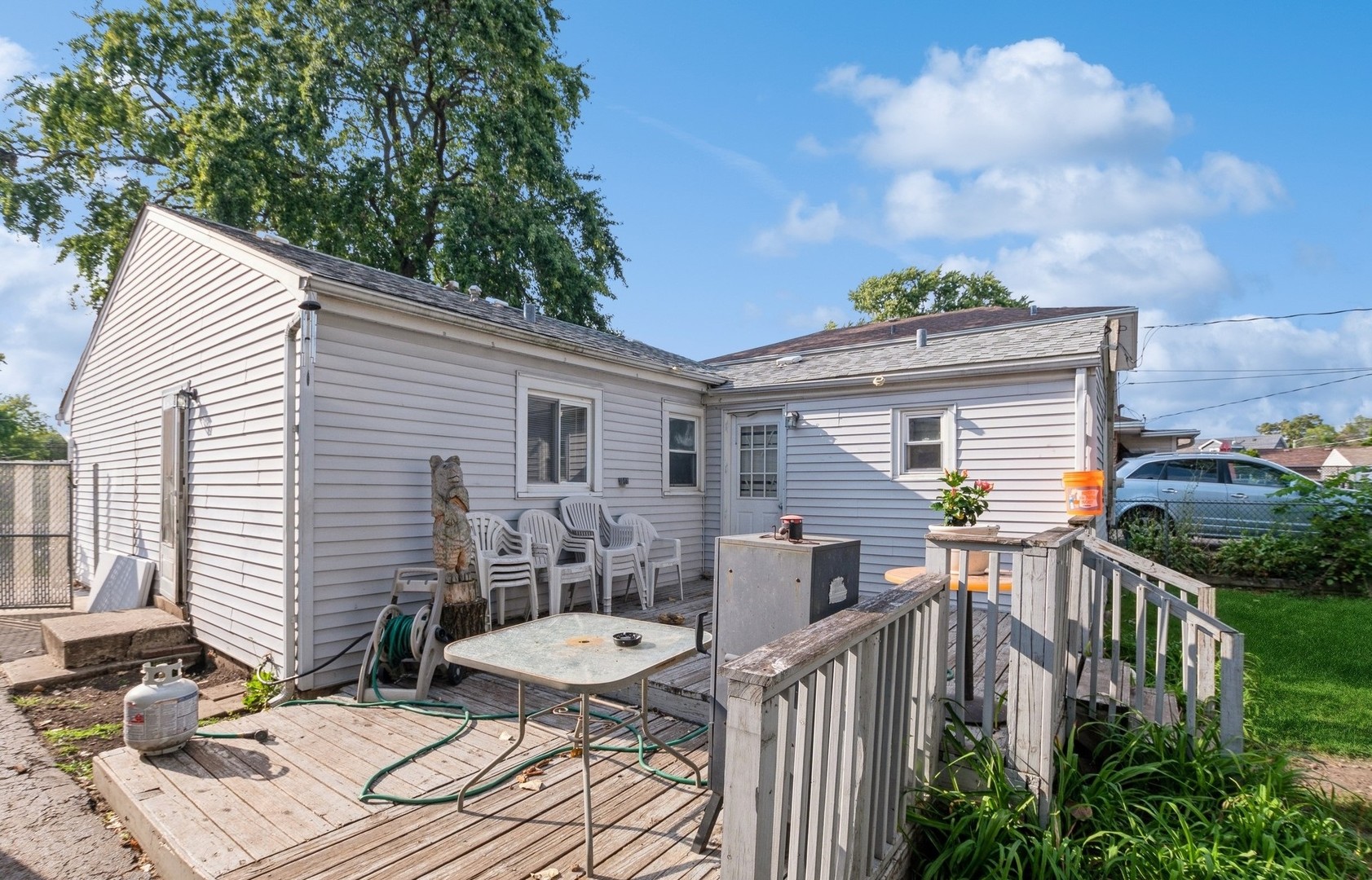 10547 Princess Avenue Chicago Ridge, IL 60415 - Photo 14 of 15 a view of house with a roof deck